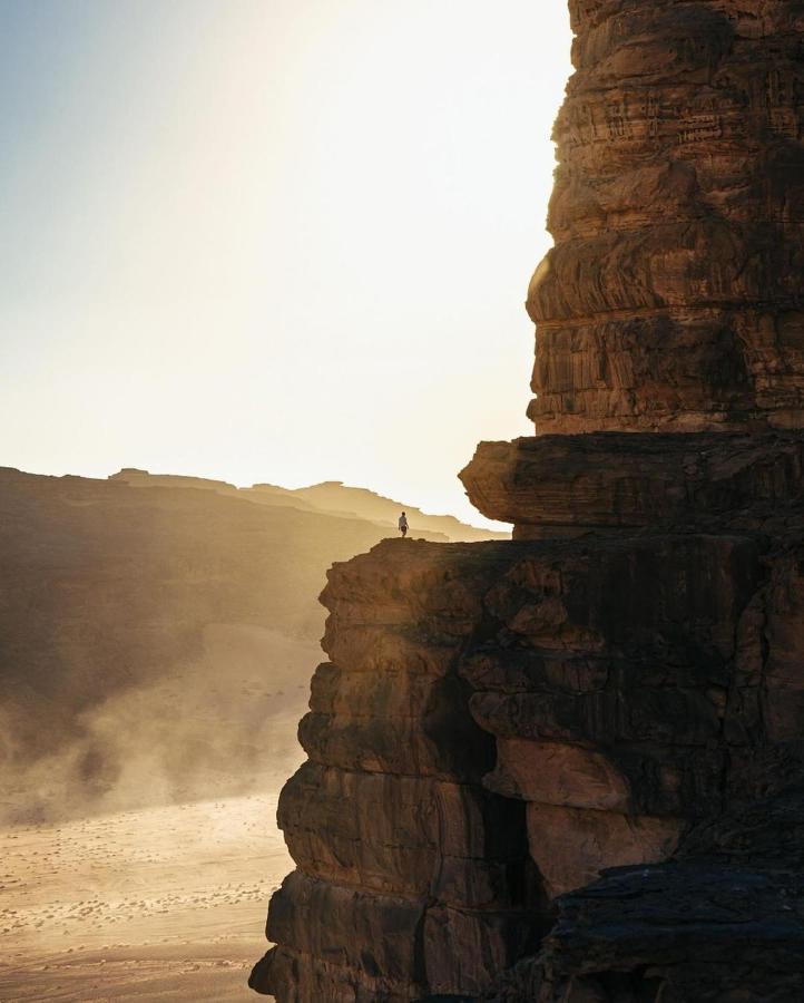 Golden Day Hotel Wadi Rum Exterior photo