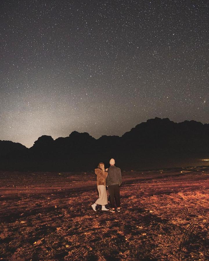 Golden Day Hotel Wadi Rum Exterior photo