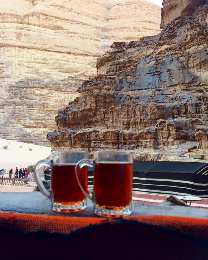 Golden Day Hotel Wadi Rum Exterior photo